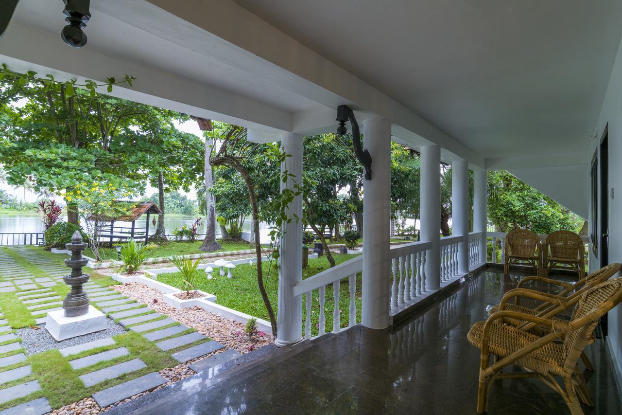 Alappuzha Warmth Lake Haven מראה חיצוני תמונה