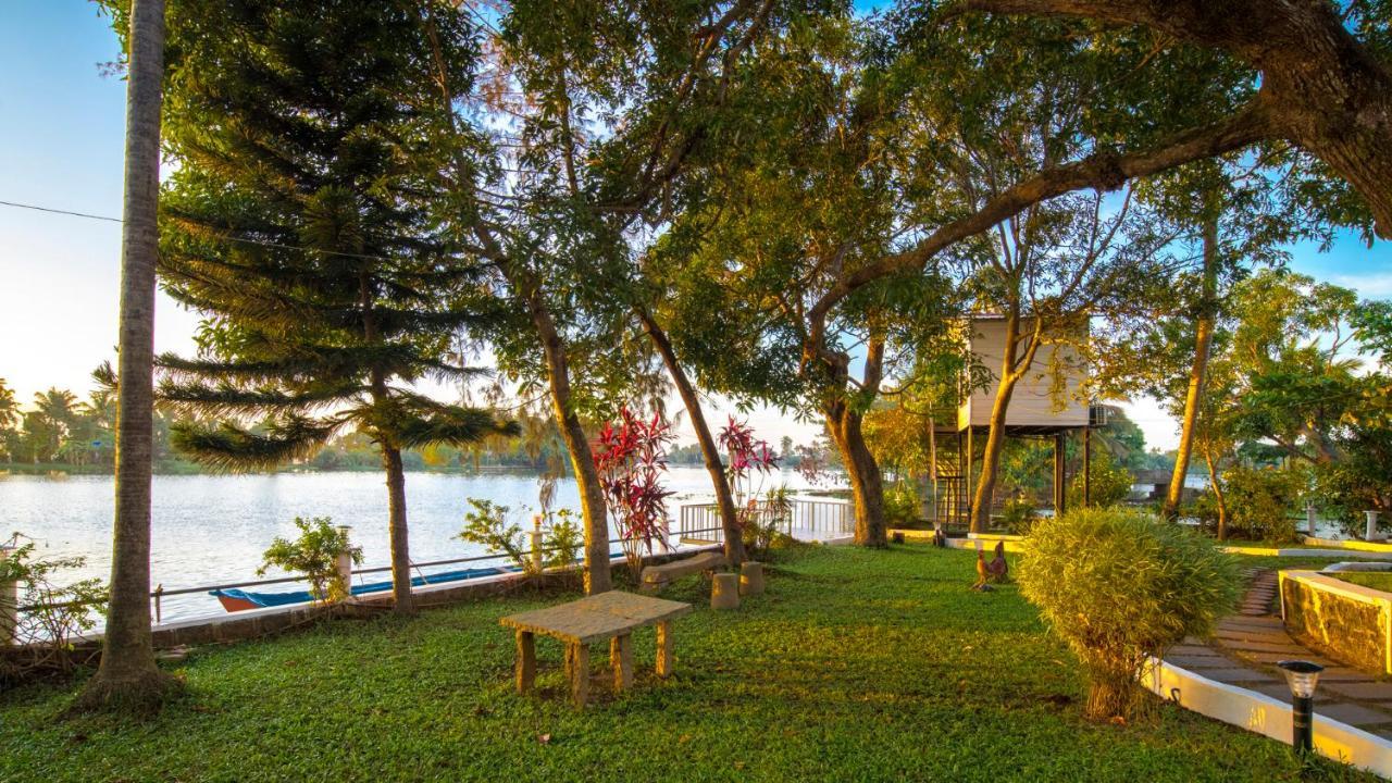 Alappuzha Warmth Lake Haven מראה חיצוני תמונה
